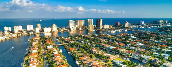 Coastal skyline | Moran Yacht & Ship
