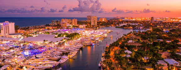 Harbor marina | Moran Yacht & Ship