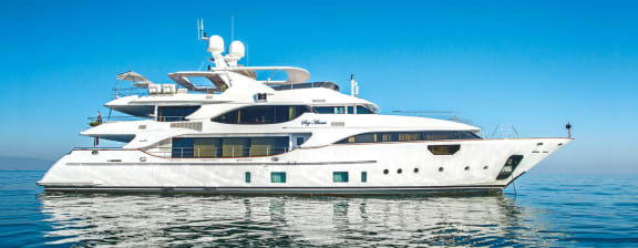 Major Price Reduction! SOY AMOR - 137Ft (42m) Benetti