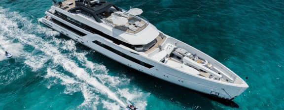 Sailing ENTOURAGE to Greece