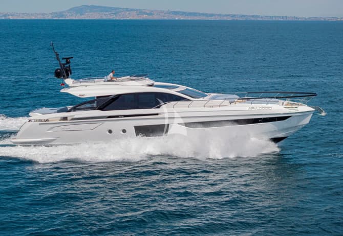 81ft Azimut yacht ALE — exterior