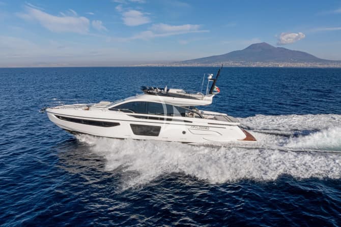 71ft Azimut yacht ALE II — exterior