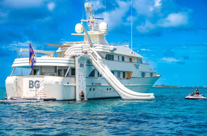 154ft Feadship yacht BG — exterior