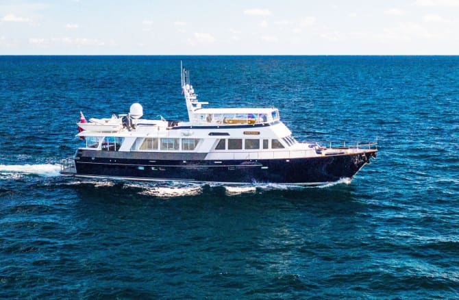 FORTUNA 100ft PALMER JOHNSON luxury yacht for sale - photo