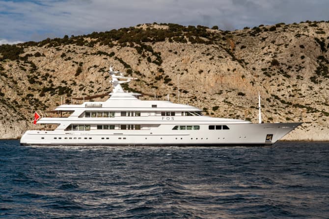 204ft Feadship yacht FOS — exterior