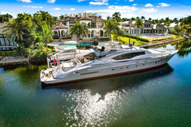 IZUMI 120ft PALMER JOHNSON luxury yacht for sale - photo