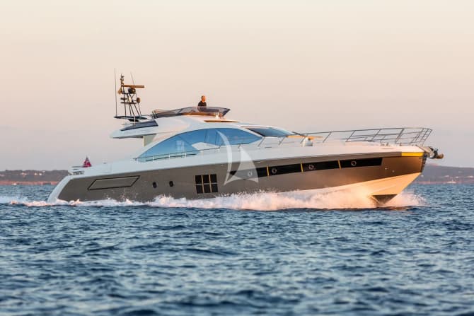 77ft Azimut yacht KOMODO — exterior