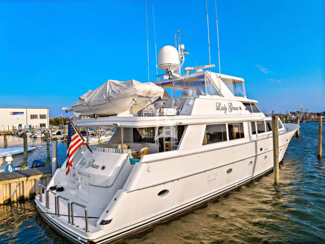 92ft Westport Yachts yacht LADY GRACE — exterior