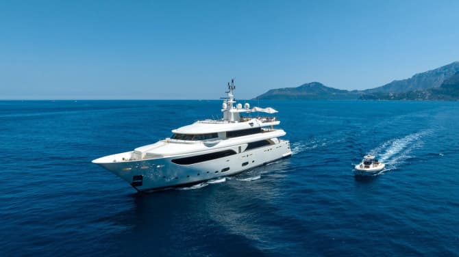140ft CRN yacht LADY I u2014 exterior