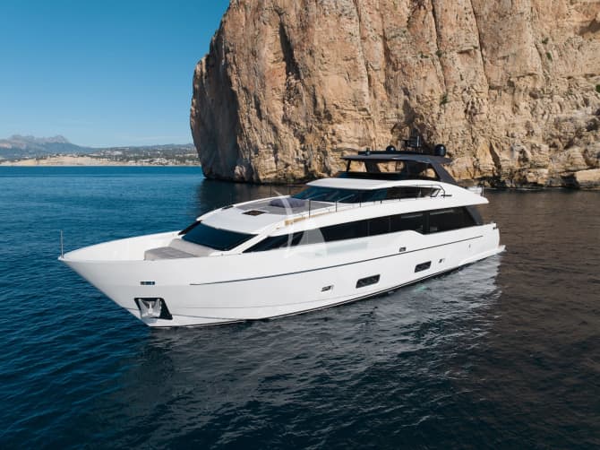 91ft Sanlorenzo yacht MICHISAN — exterior