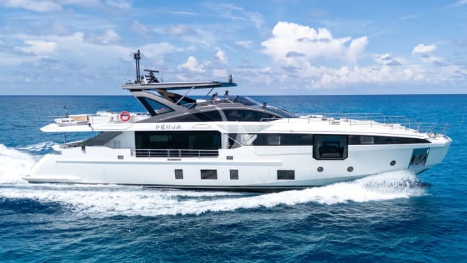 105ft Azimut yacht PENJA — exterior