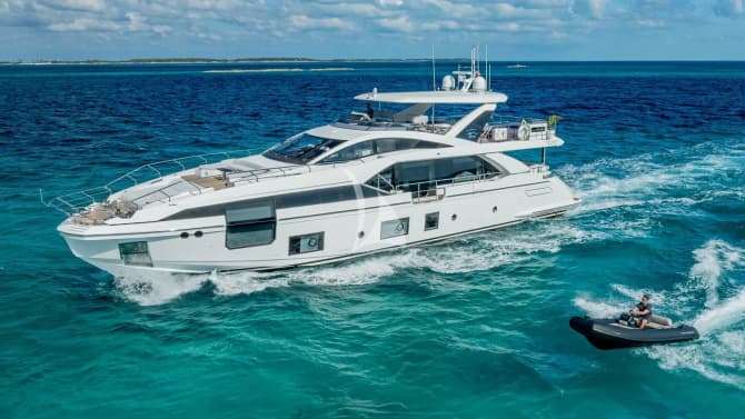 89ft Azimut yacht PIER PRESSURE u2014 exterior