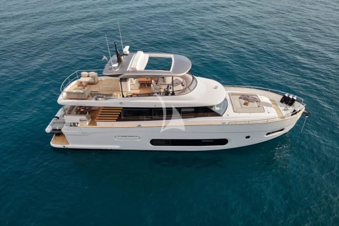66ft Azimut yacht PRINCESS M — exterior