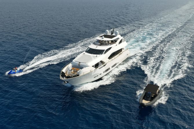 92ft Sunseeker yacht QUANTUM u2014 exterior