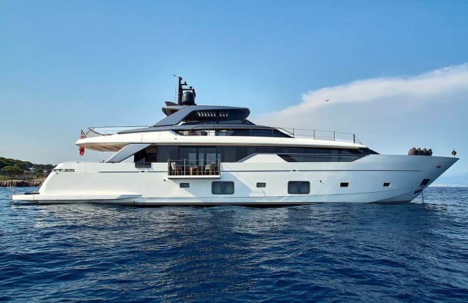 HAYAT 102ft SANLORENZO YACHTS luxury yacht for sale - photo
