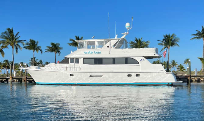 WATER BORN 75ft HATTERAS luxury yacht for sale - photo