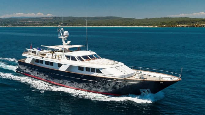 BEL-AMI II 112ft CODECASA luxury yacht for sale - photo