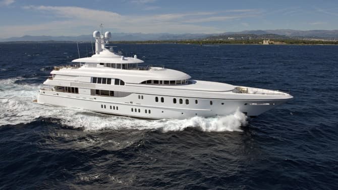 BELLA VITA 197ft LURSSEN luxury yacht for sale - photo