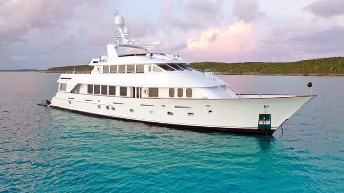 CHANSON 120ft CHRISTENSEN luxury yacht for sale - photo