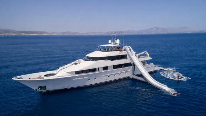 ENDLESS SUMMER 130ft WESTPORT luxury yacht for sale - photo