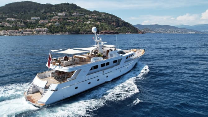 ESPINOLA 114ft CODECASA luxury yacht for sale - photo
