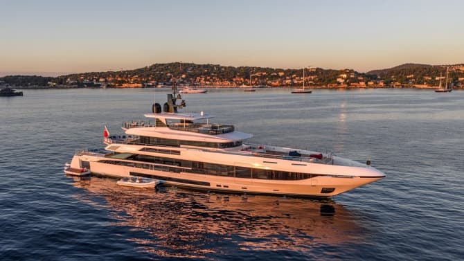 FELICITÀ 164ft MANGUSTA luxury yacht for sale - photo