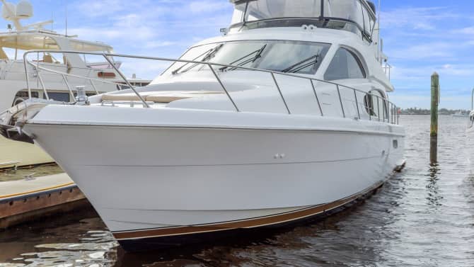 UNSTABIL 64ft HATTERAS luxury yacht for sale - photo