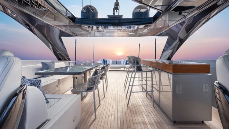 Riva 90 Argo MEMORIES For Sale & For Charter Sundeck