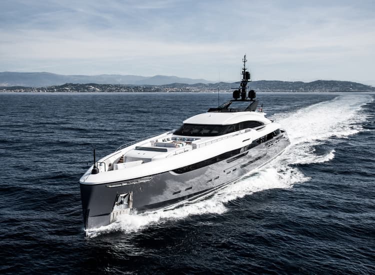 Utopia IV Yacht Charter New England
