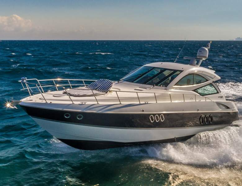 YOLO - 54' (16.6m) Cruisers Yachts - Sales Central Agency Update!