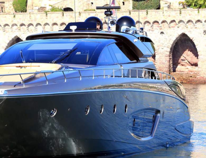 Harbor marina - SALES UPDATE 86 RIVA DOMINO - 87' (26m) Riva
