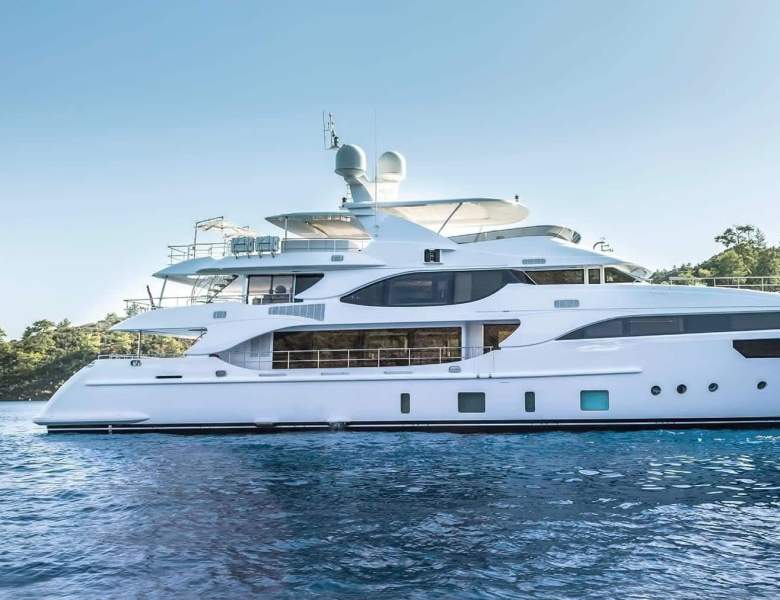 SOY AMOR - 42m Benetti: from August 26!
