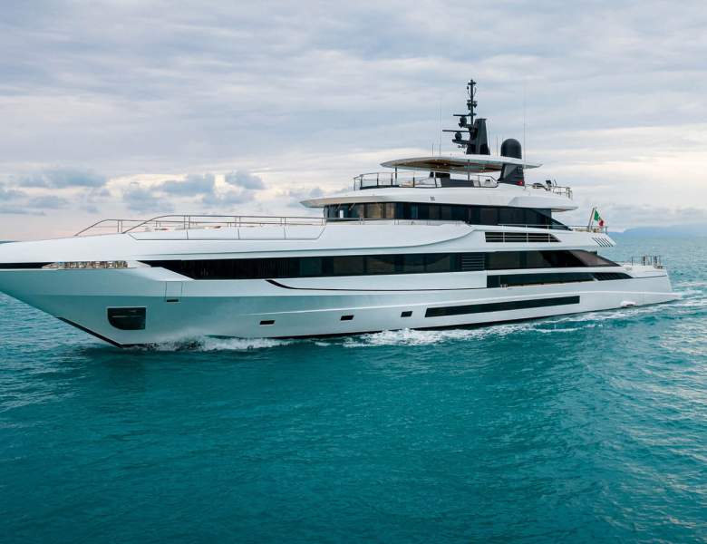 ALISA 164ft Mangusta luxury motor yacht - profile view