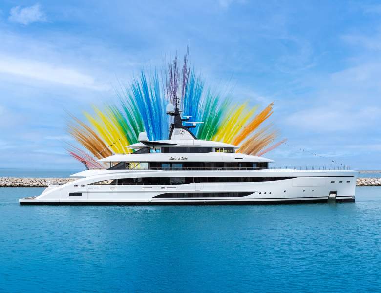 67M CRN AMOR À VIDA Launches