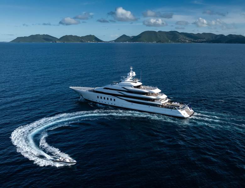 June Availability - Charter Superyacht CC-SUMMER